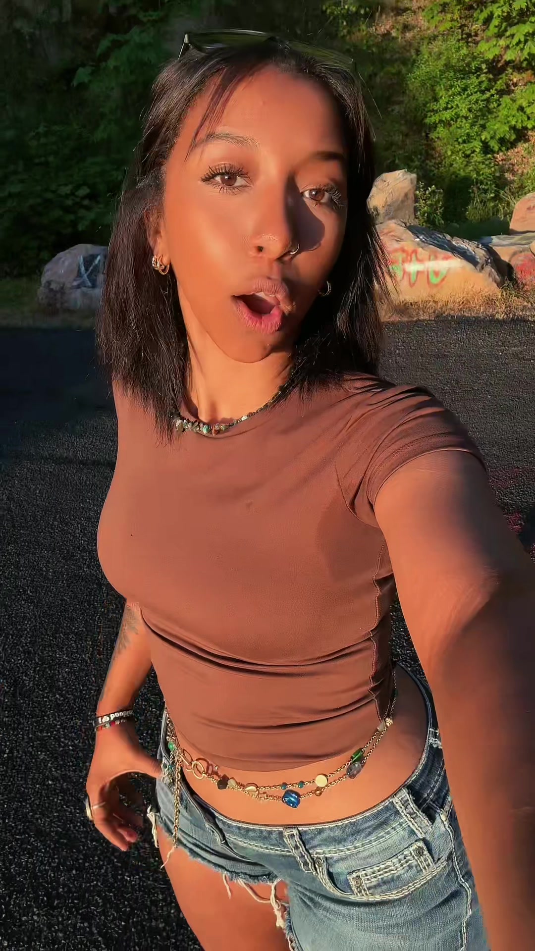 @️elle