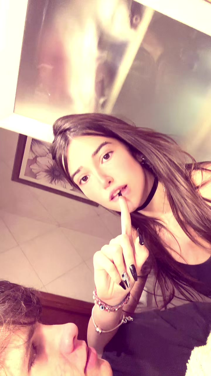 @julie★⭑