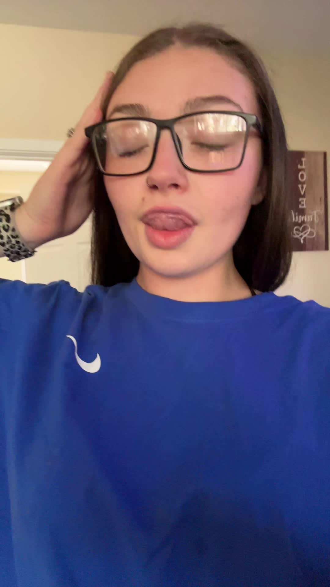@Hailey Elizabeth 💋🫂