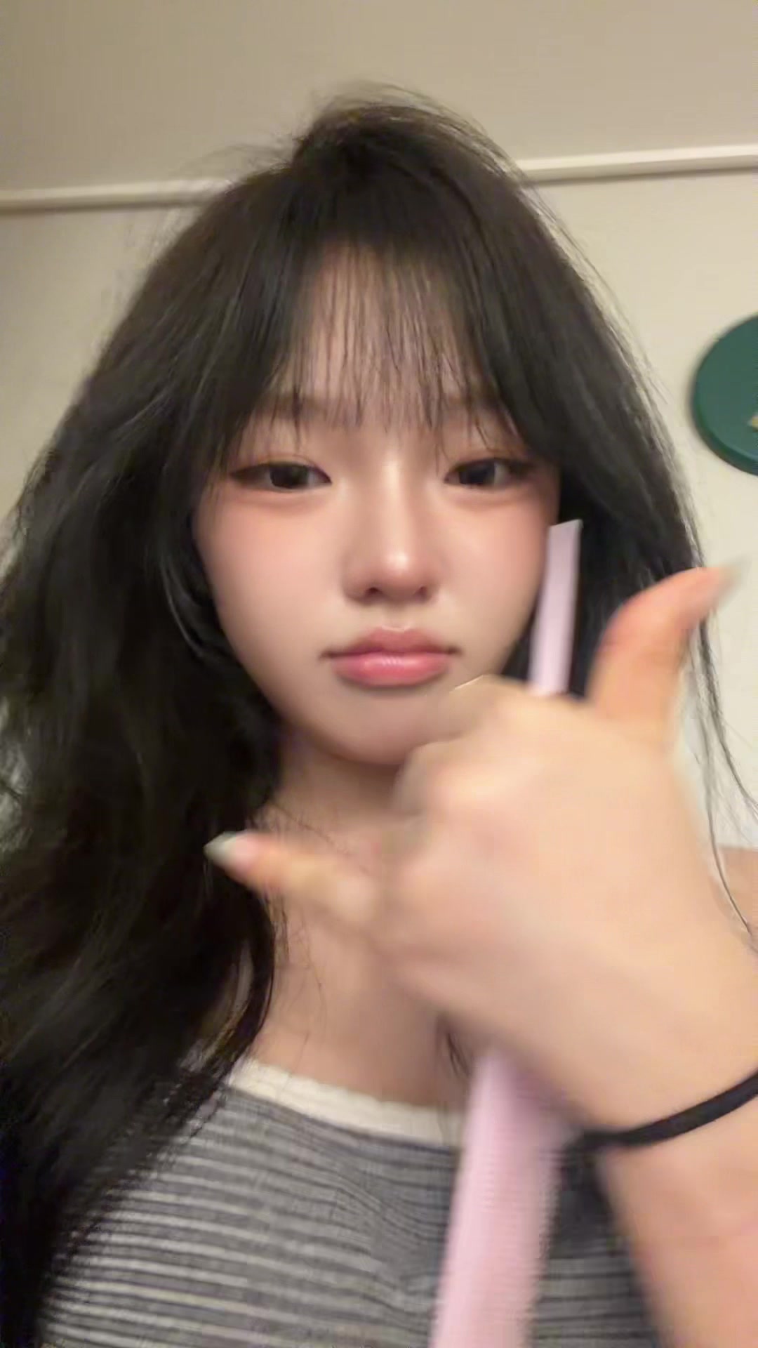 @v_oeo_v