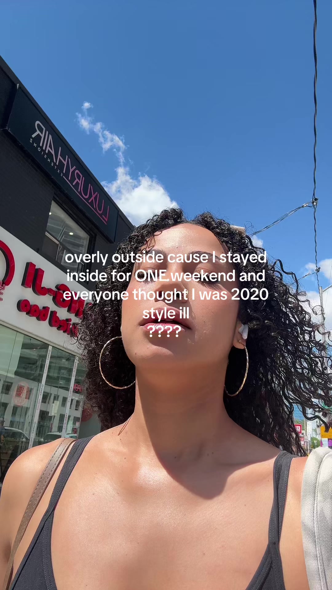 @ELLENIA MIONI