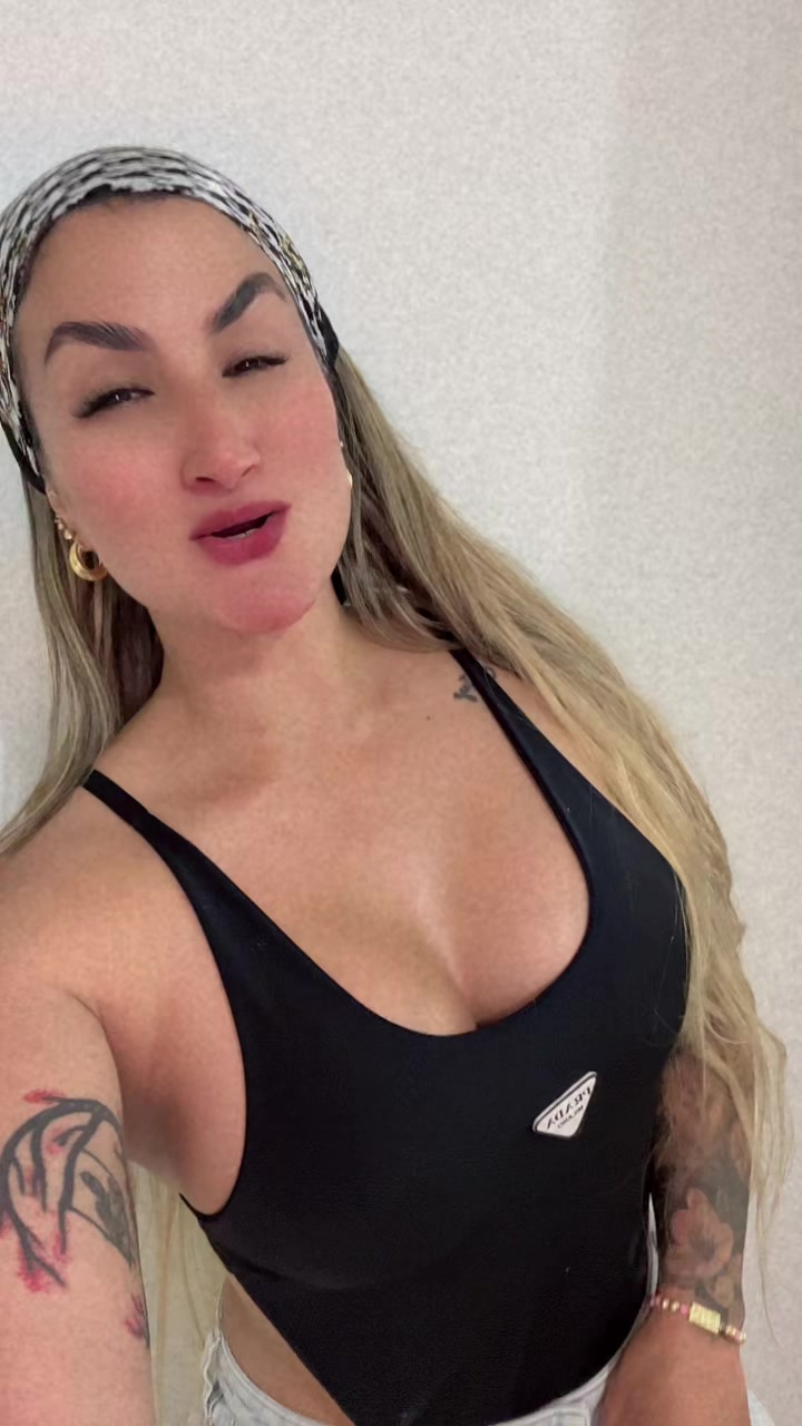 @Fernanda🖤