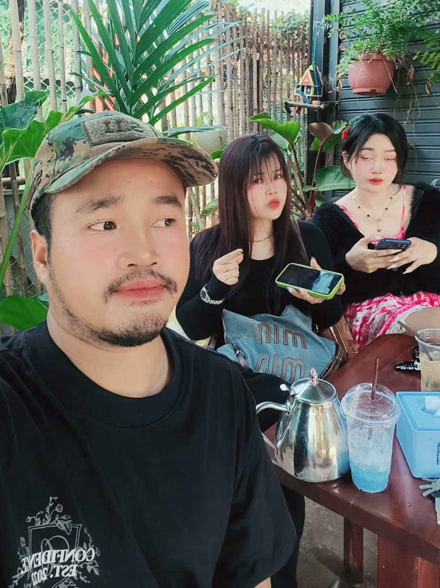 @HUNSARATH - ហ៊ុនសារ៉ាត់