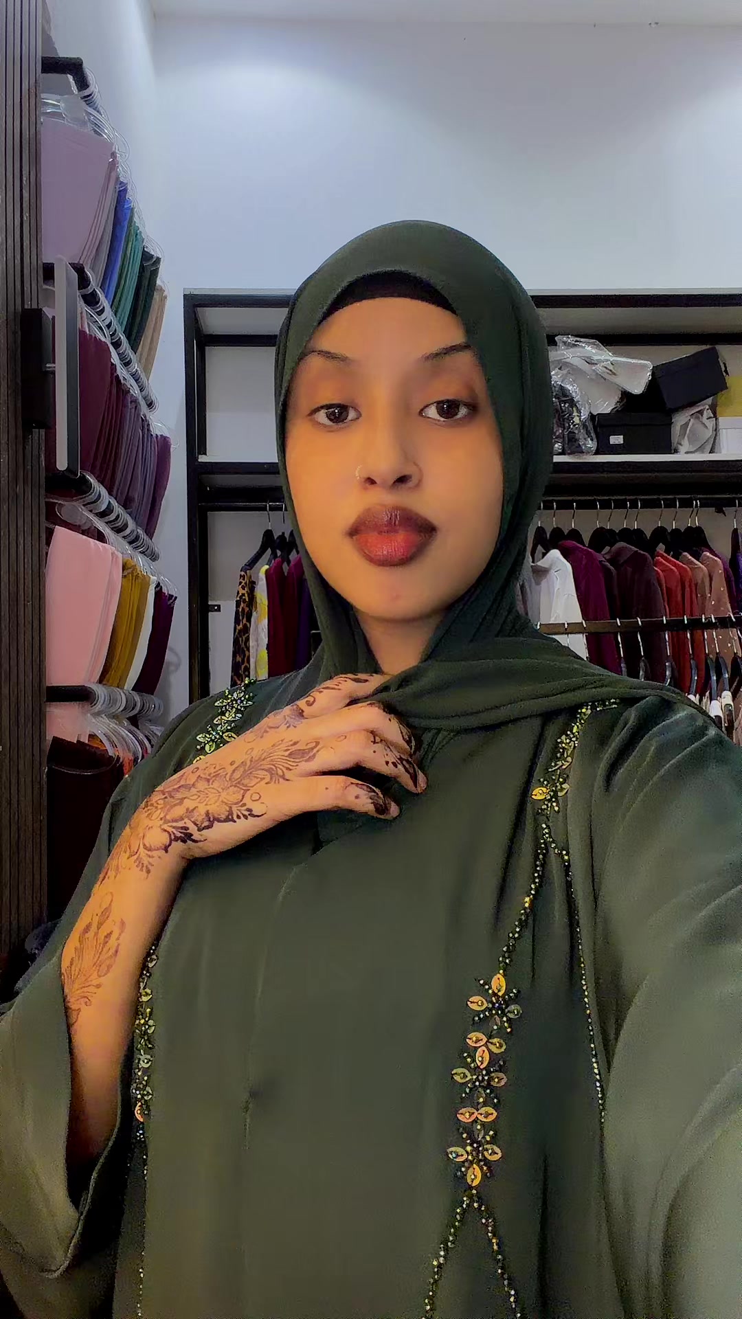 @Mushtaaq Huute👸🦋
