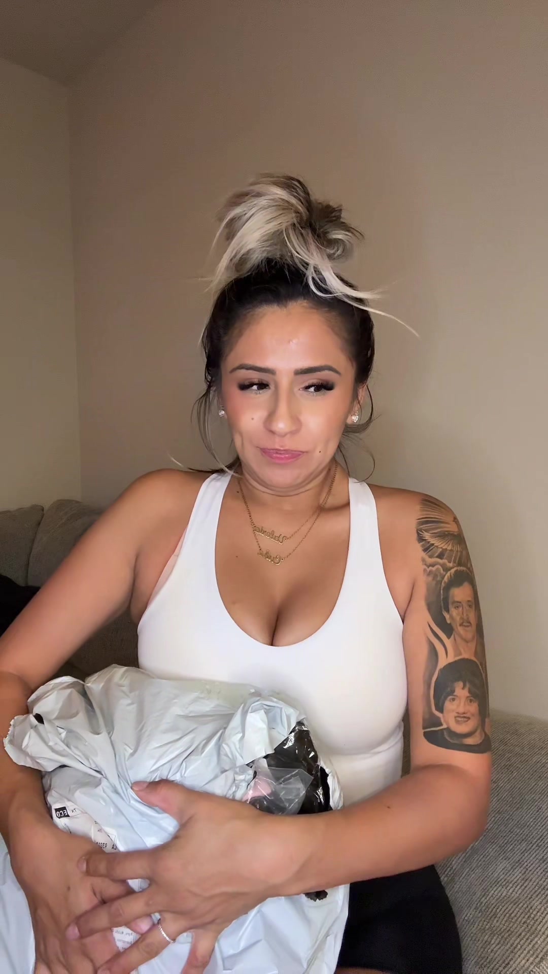 @elleeyezee11