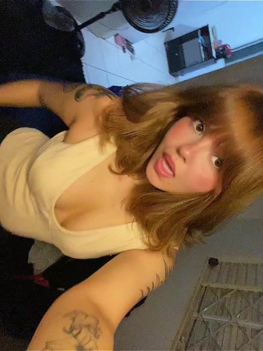 @Júlia Jonsson