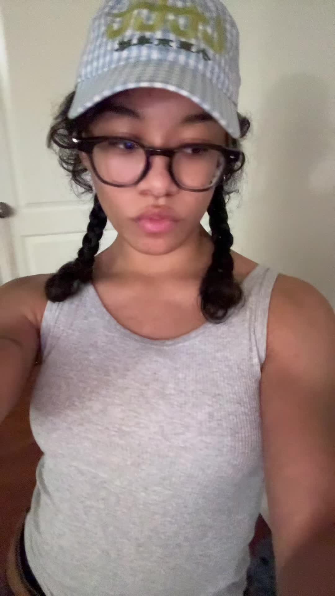 @:3