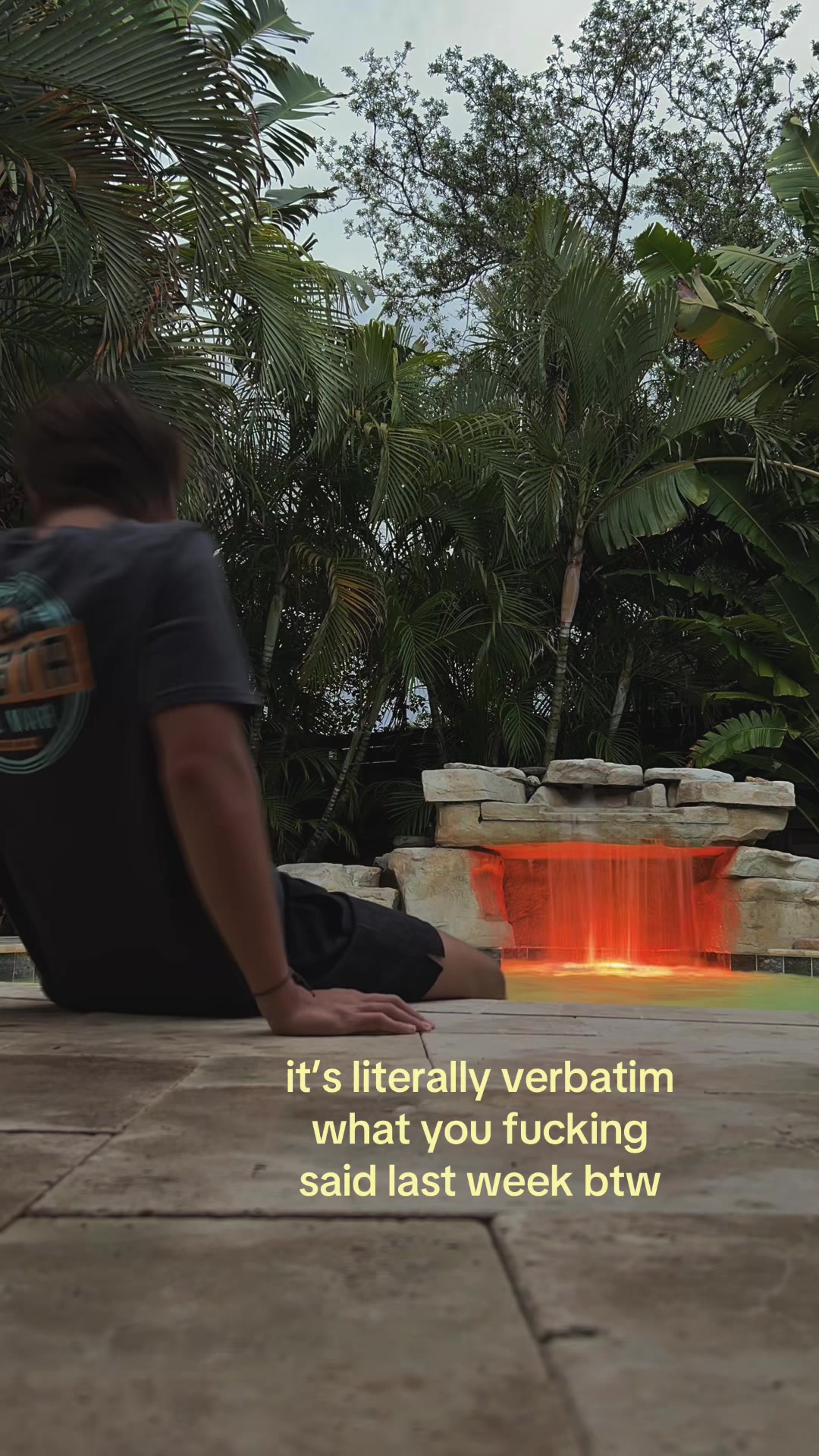 @️