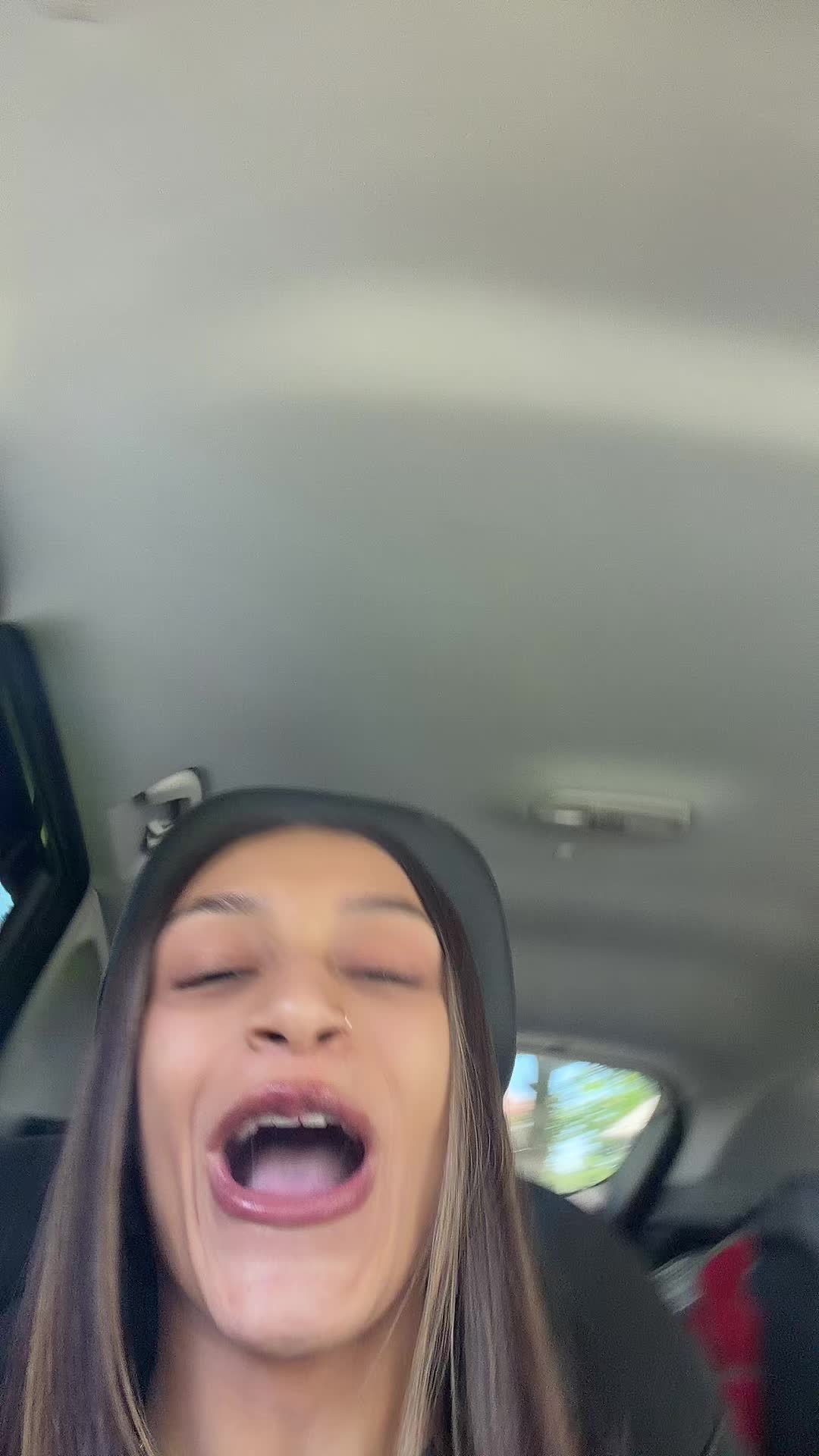 @urlocalhotweirdo