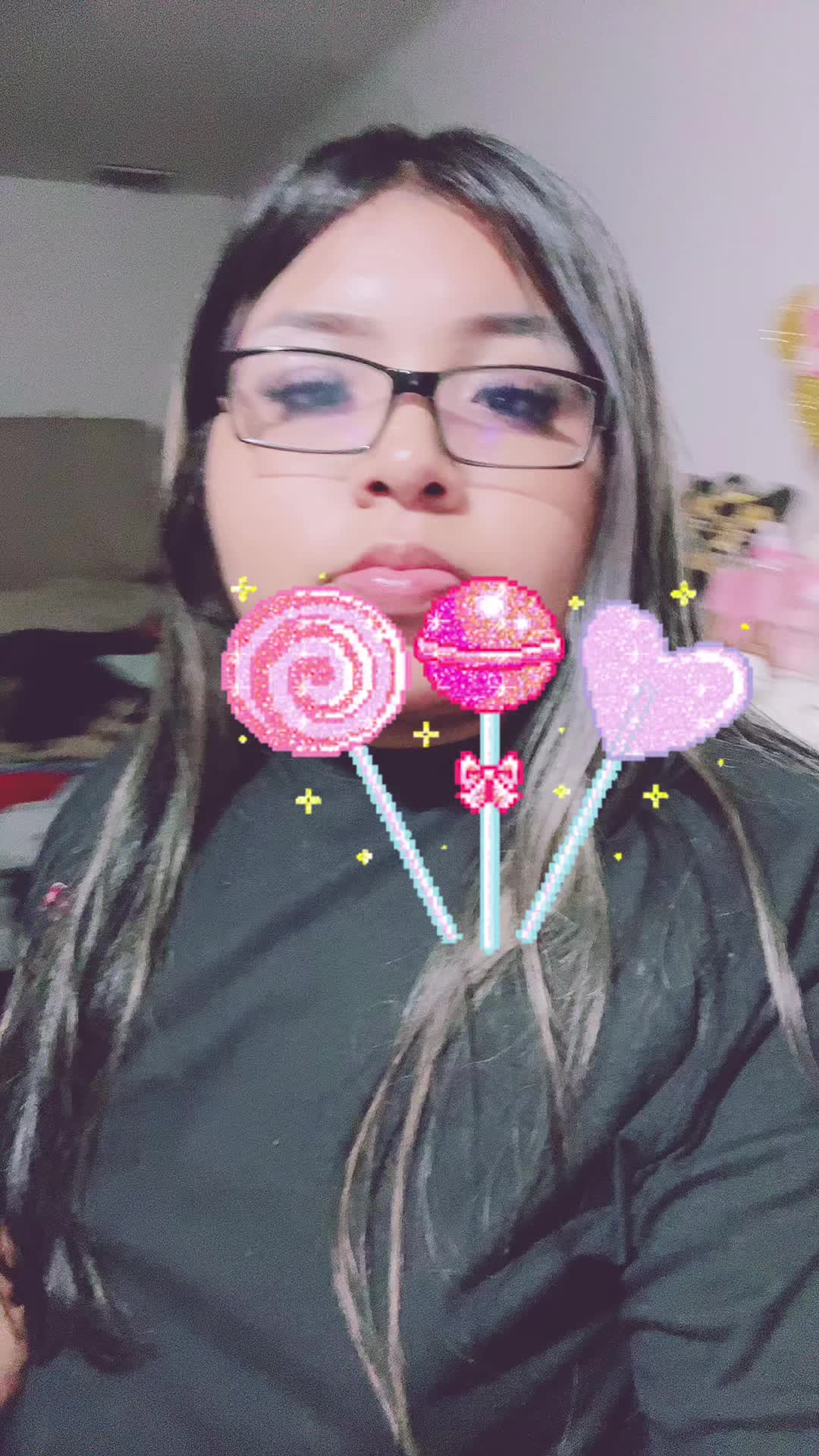 @🫐