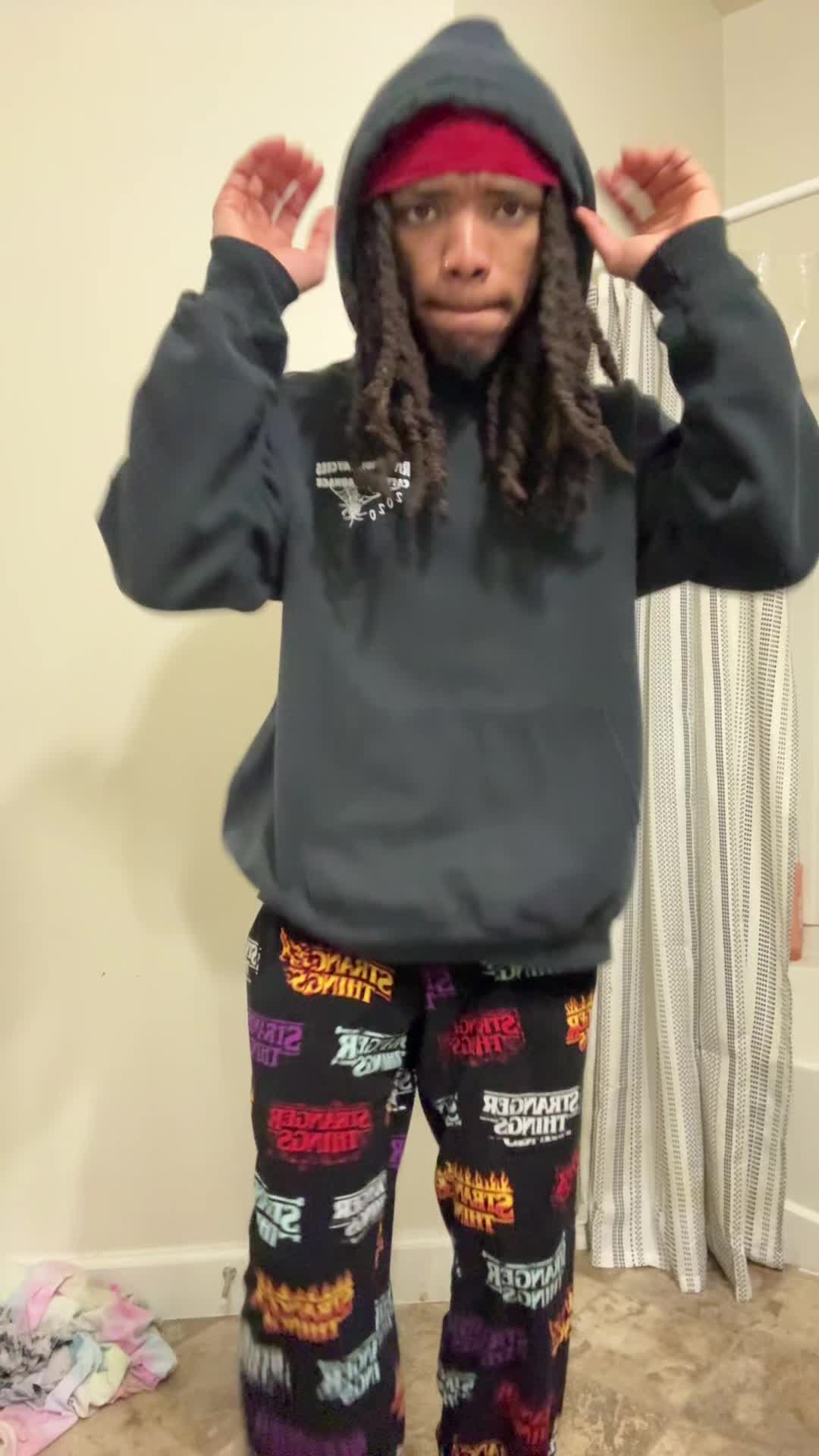 @Ej