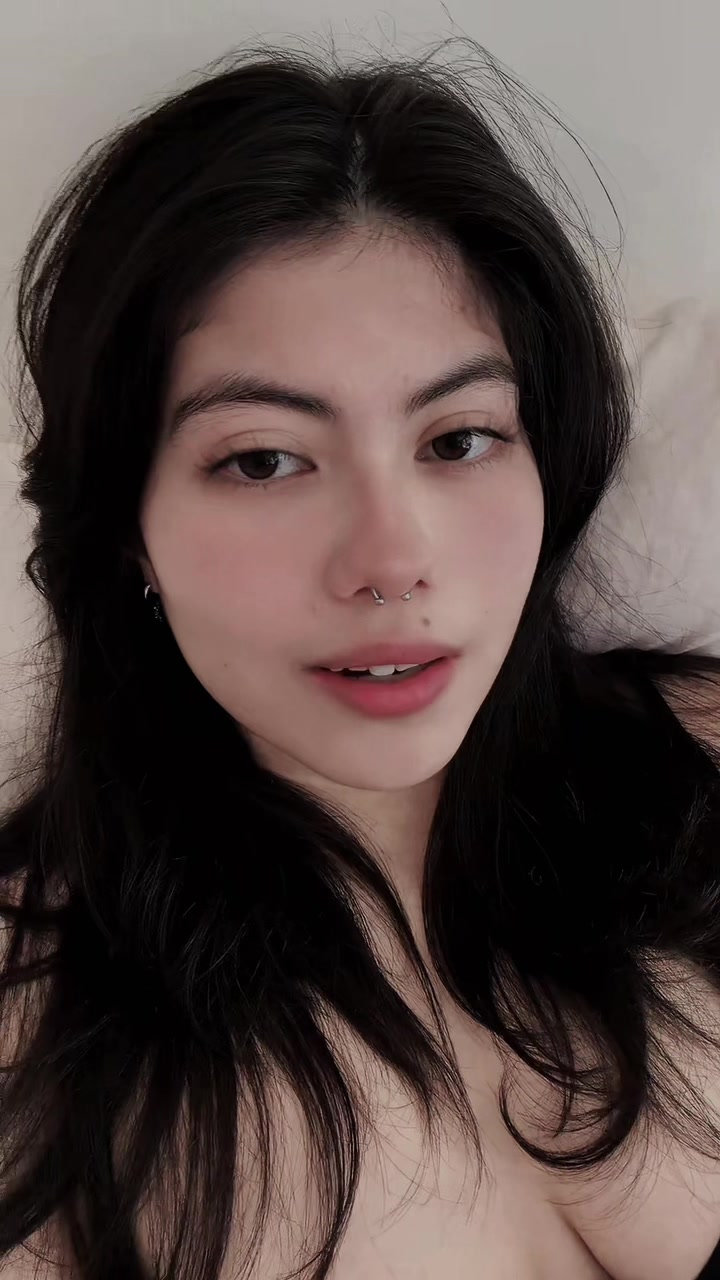 @Julia𖣂