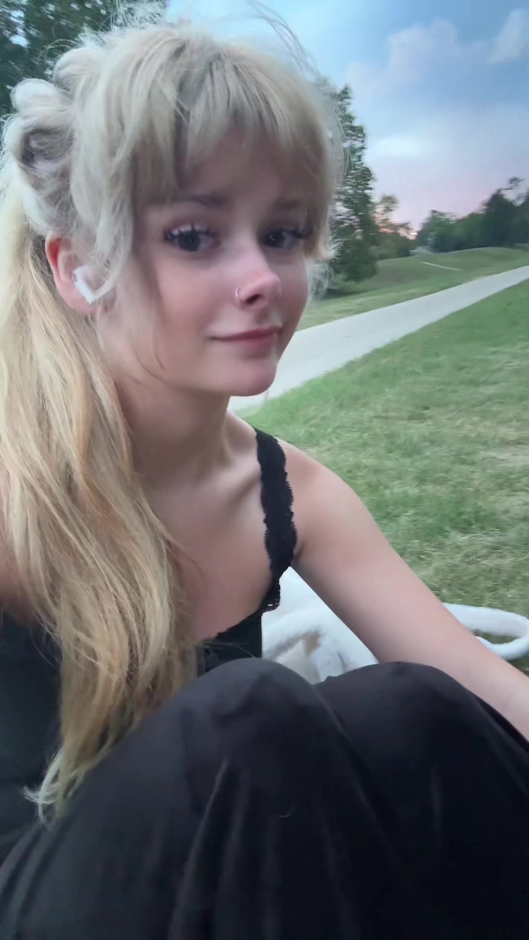 @🖤