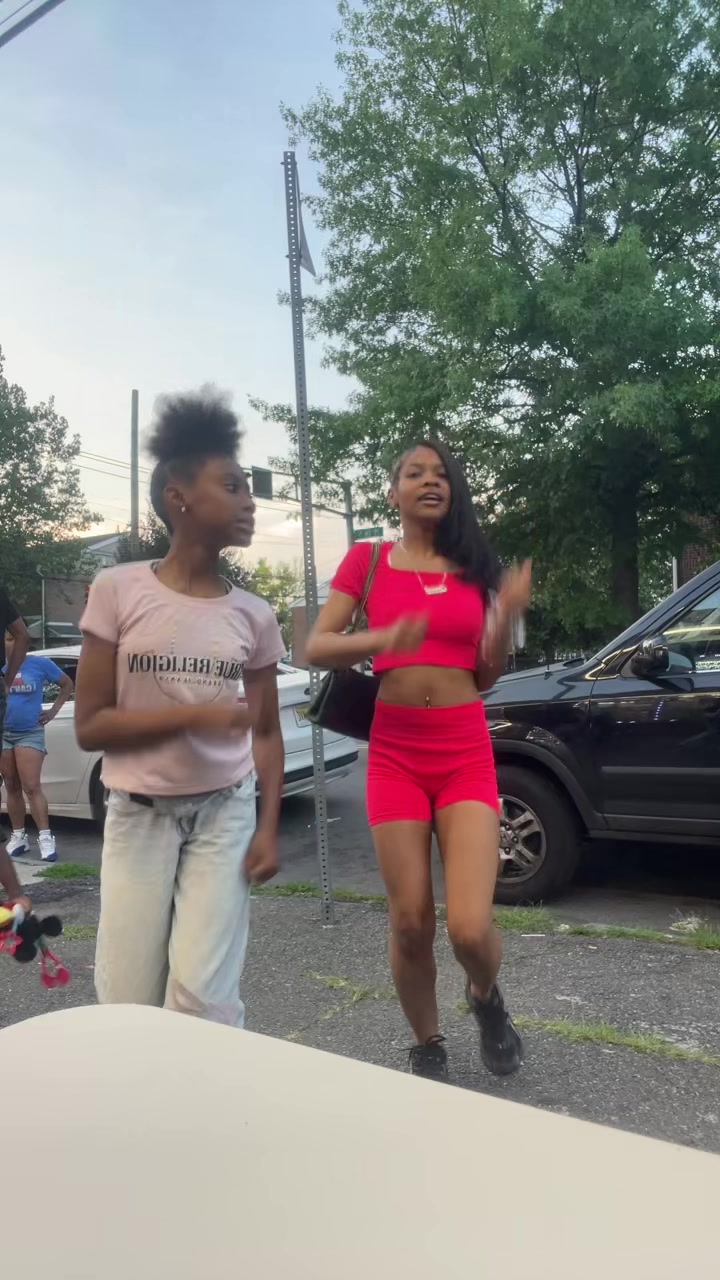 @Lil e