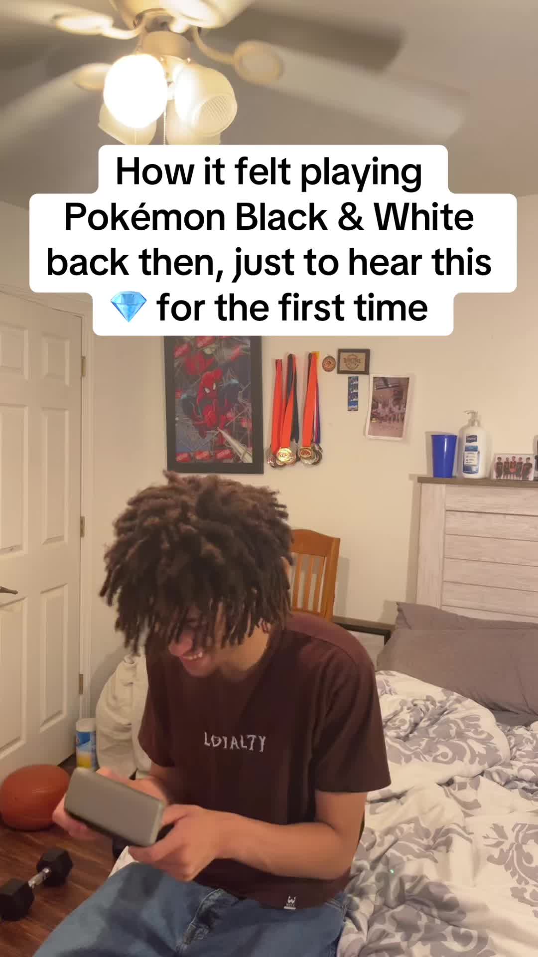 @ITZZ$kovie