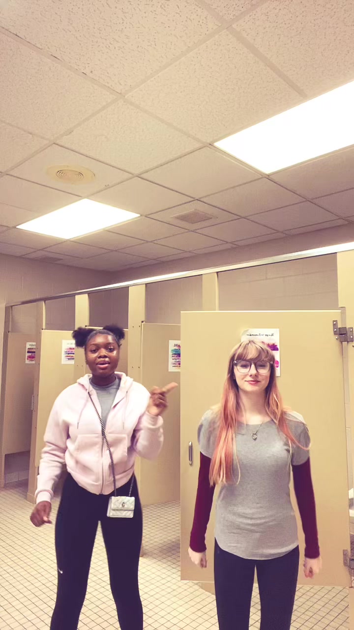 @Nieava