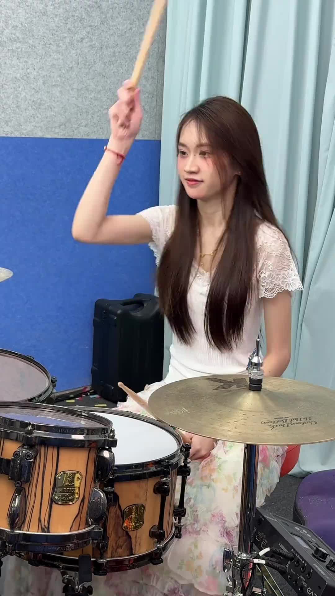 @微妮儿