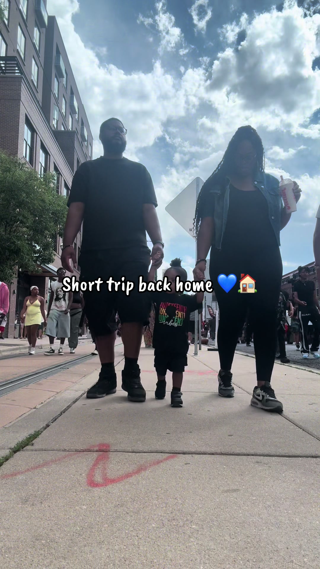 @MomHood