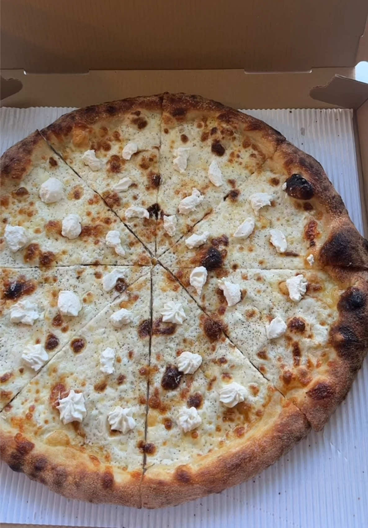 @cosentino_pizza_co_auburn