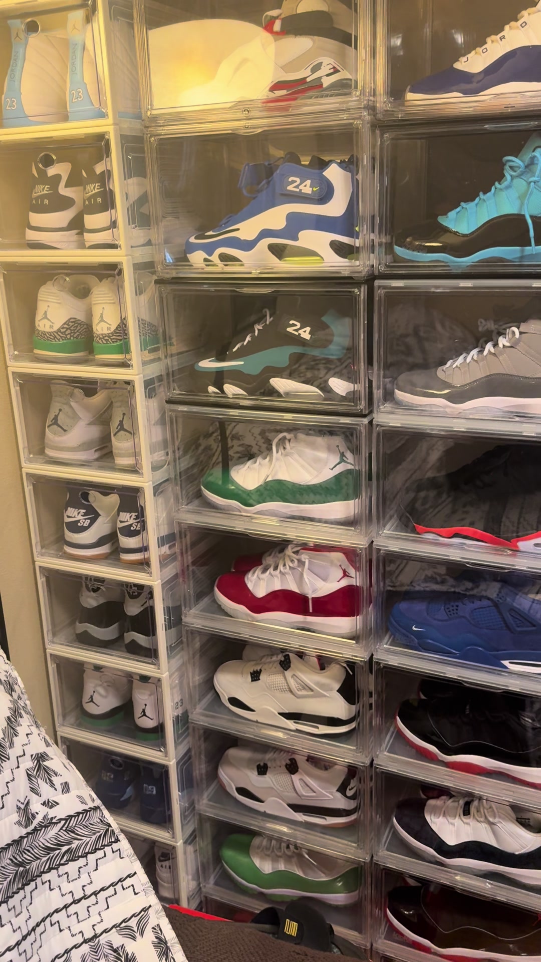 @BIG ROB TOY AND SHOE ADDICT!!