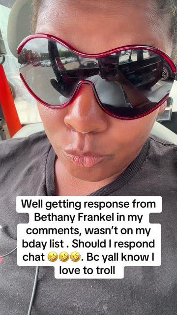 @Queenrai