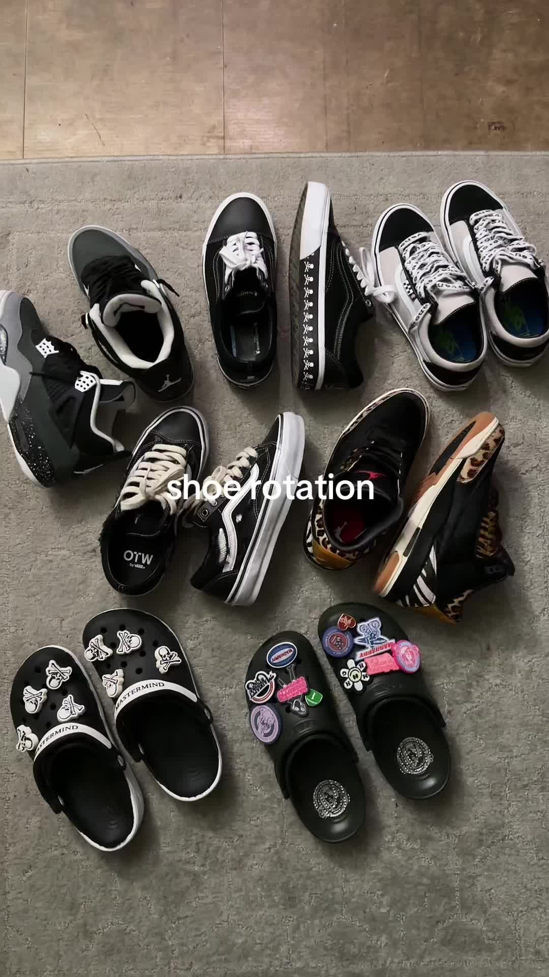 @￼
