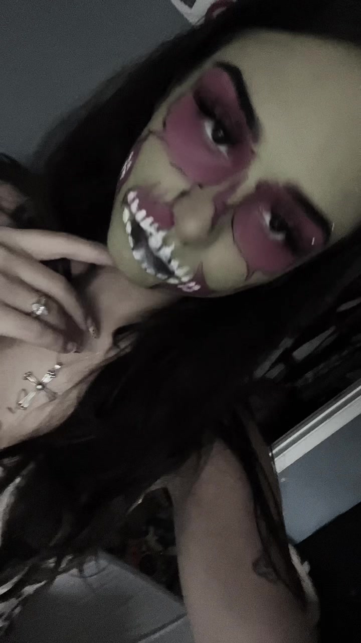 @prettyfacesynnove/ SAHM