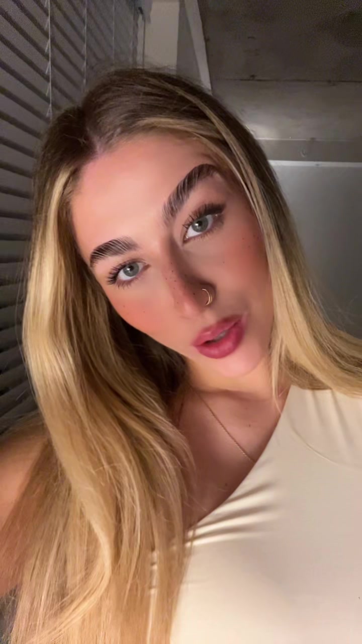 @Valentina