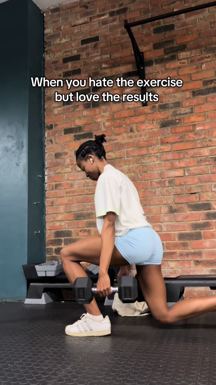 @tshenolololo