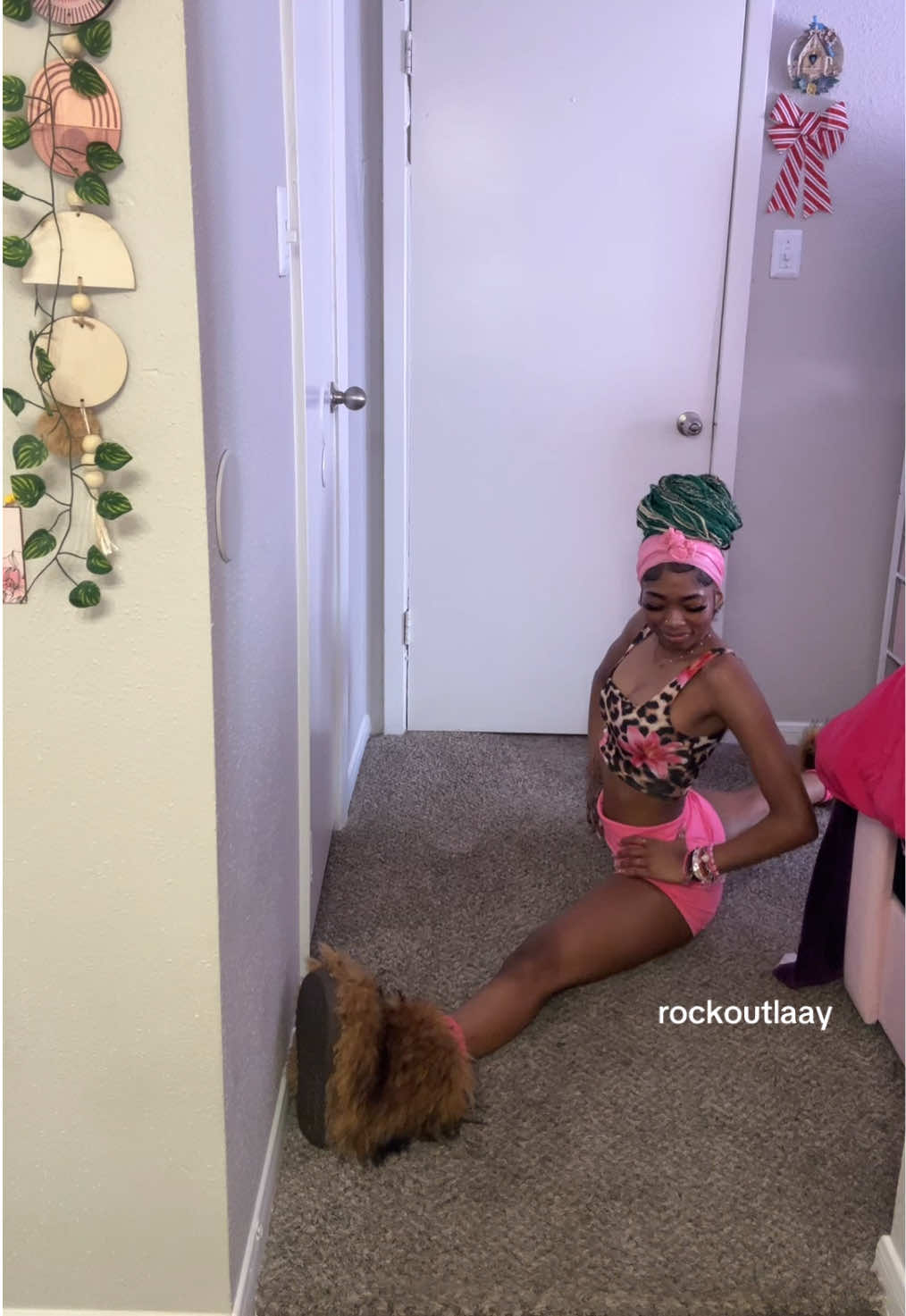 @rockoutlaay