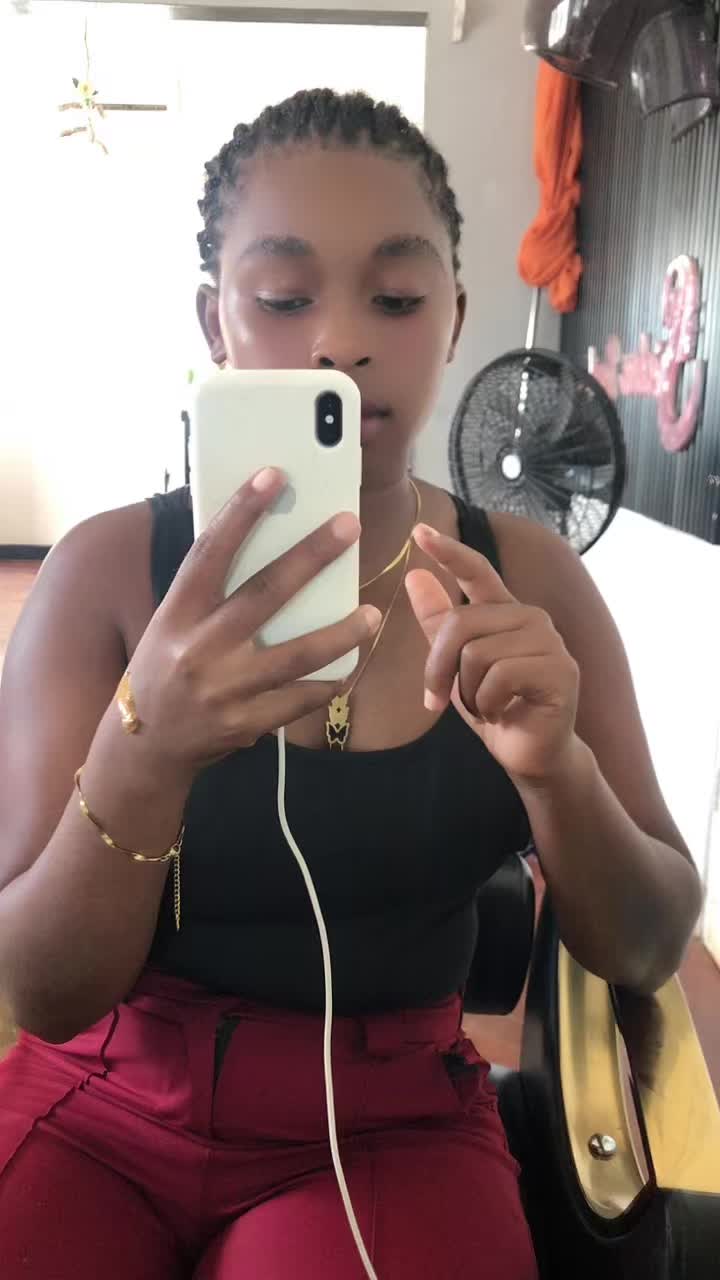 @Ana☠️
