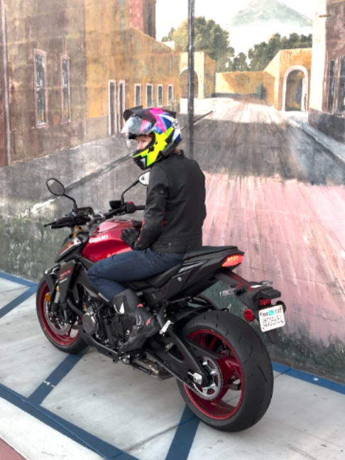 @Ultimate Motorcycling magazine