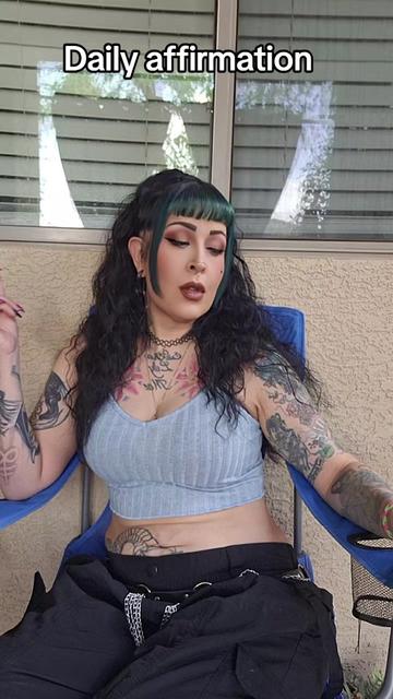 @niki_noxious
