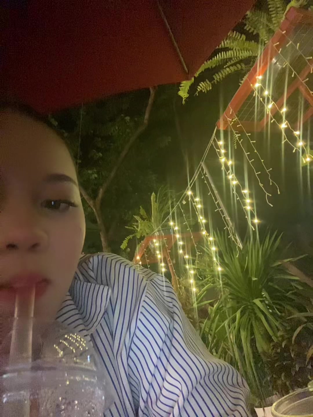 @who tf is rhey?!