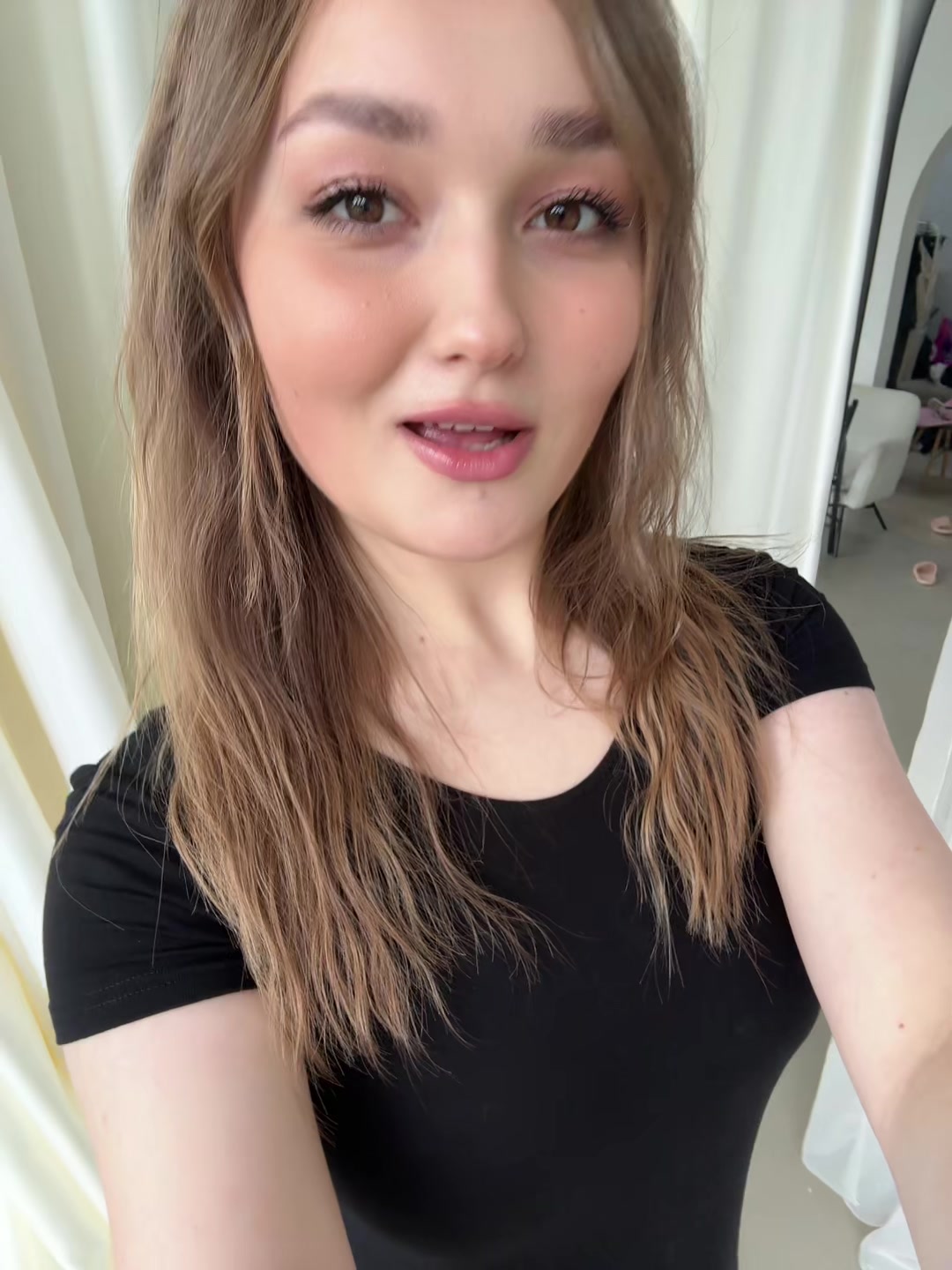 @полина🧸