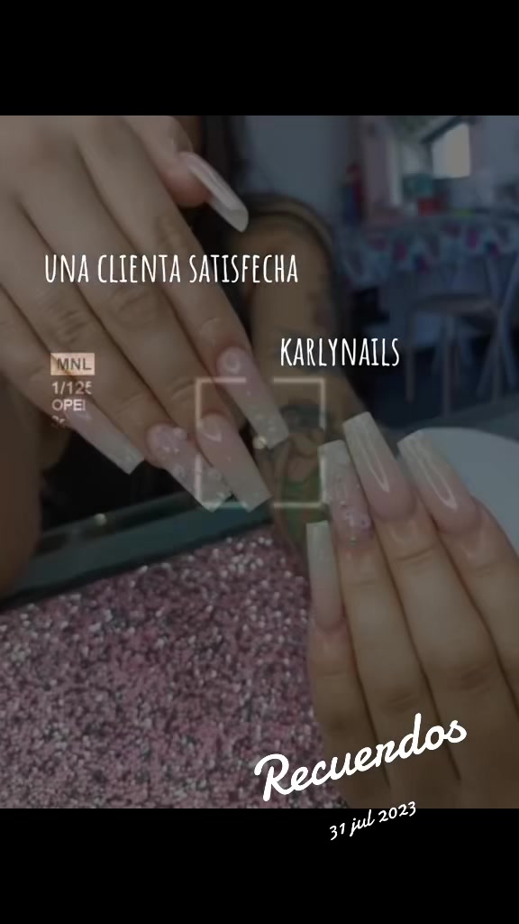 @Karla Fernanda Sigue