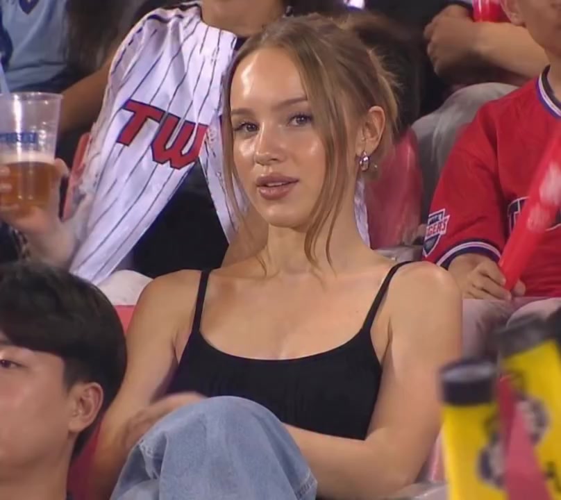 @tg: itsselinya