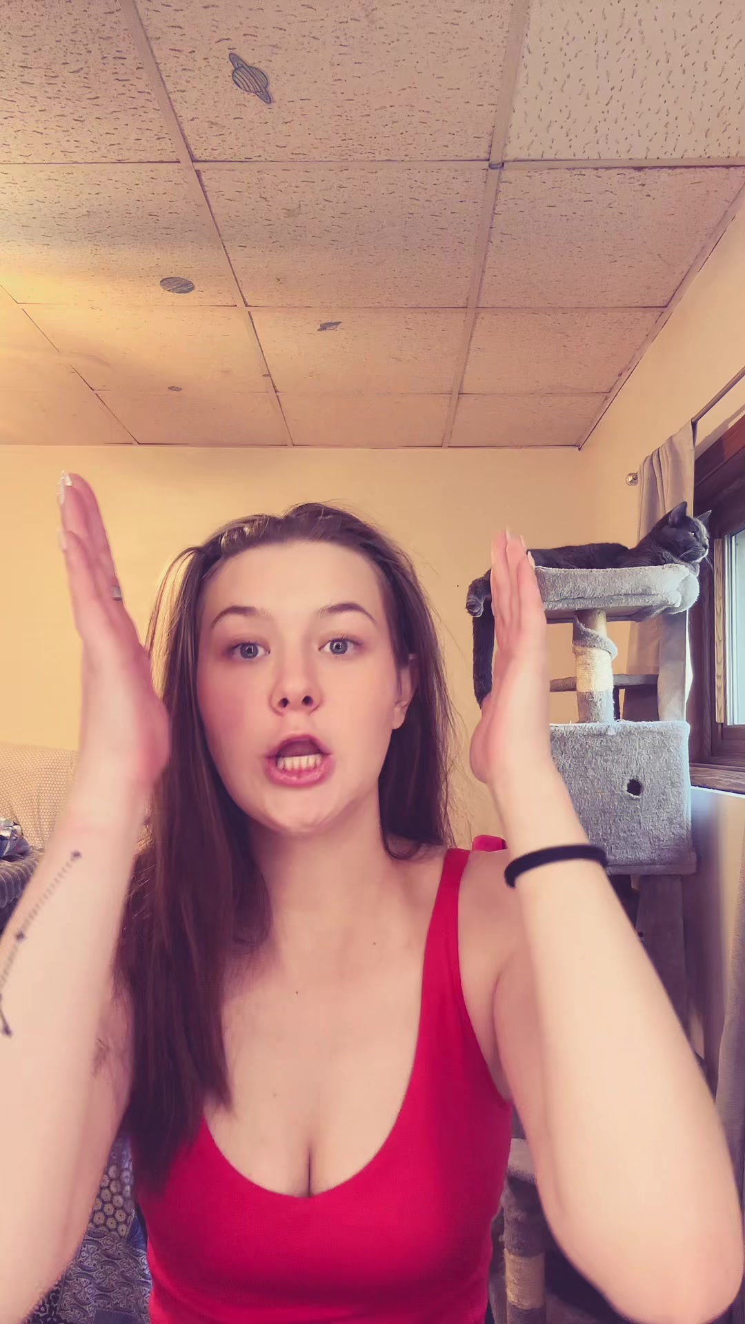 @monlux.teagan