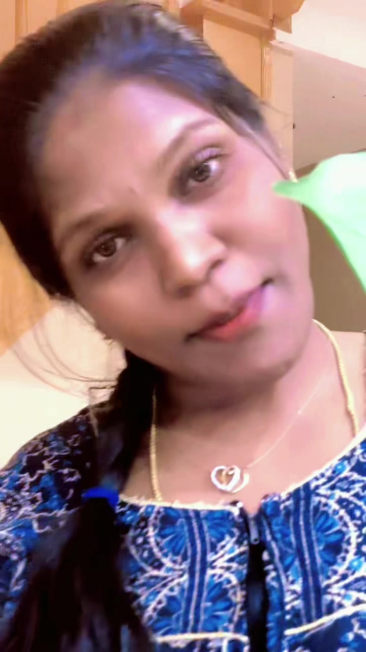 @GaYaThRI❤️ MaNiKAnDaN ❤️🇨🇦☃️