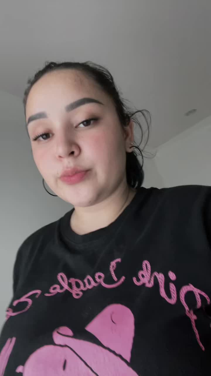 @Dani ᥫ᭡