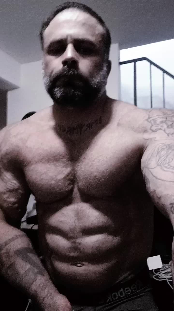 @Robert Hackett (BIG PAPA PUMP)