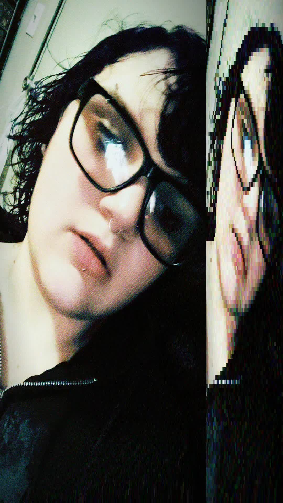 @x_livingdeadghoul_x