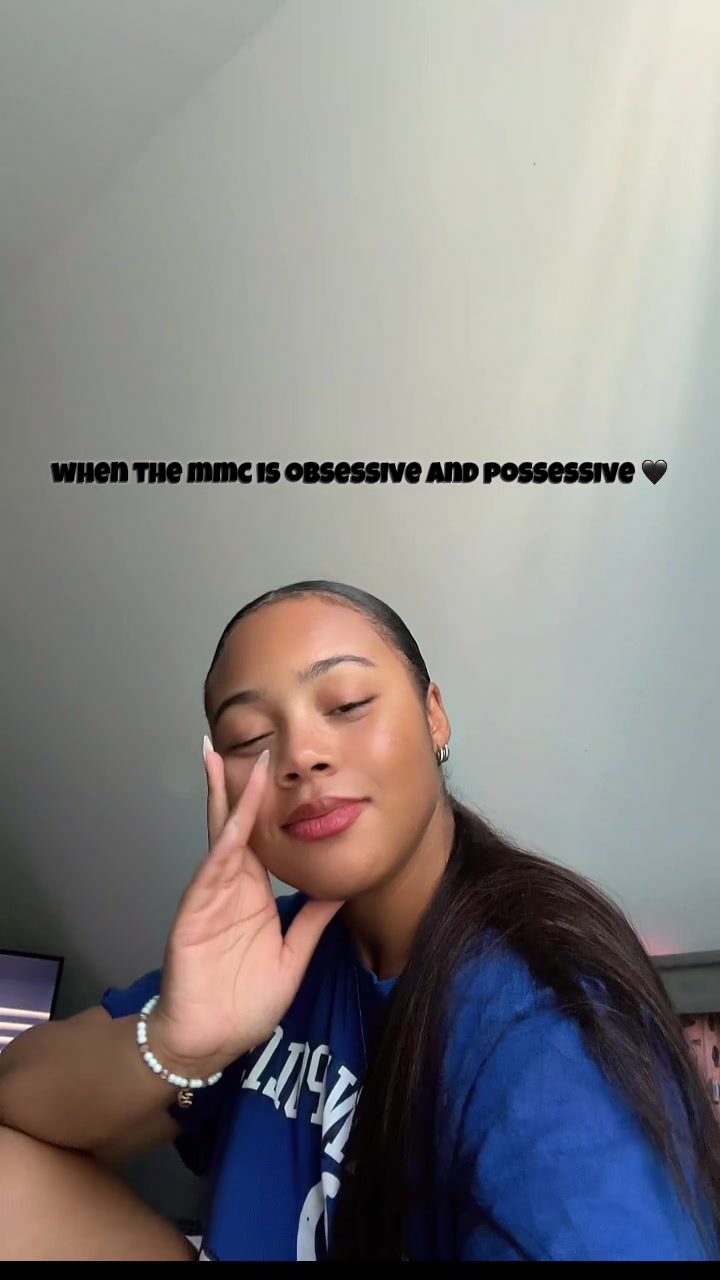 @mesha.reads 📚🩵