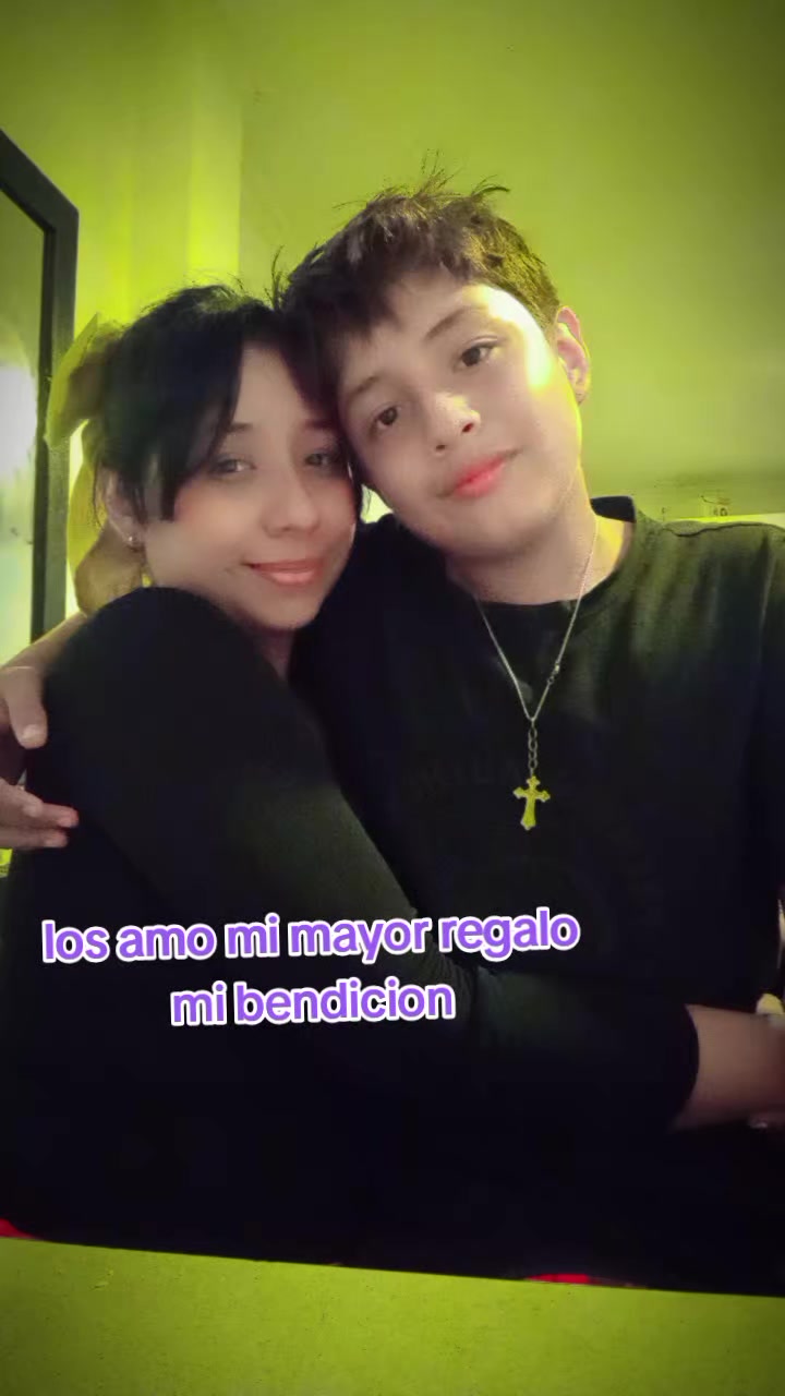 @Issa Vega