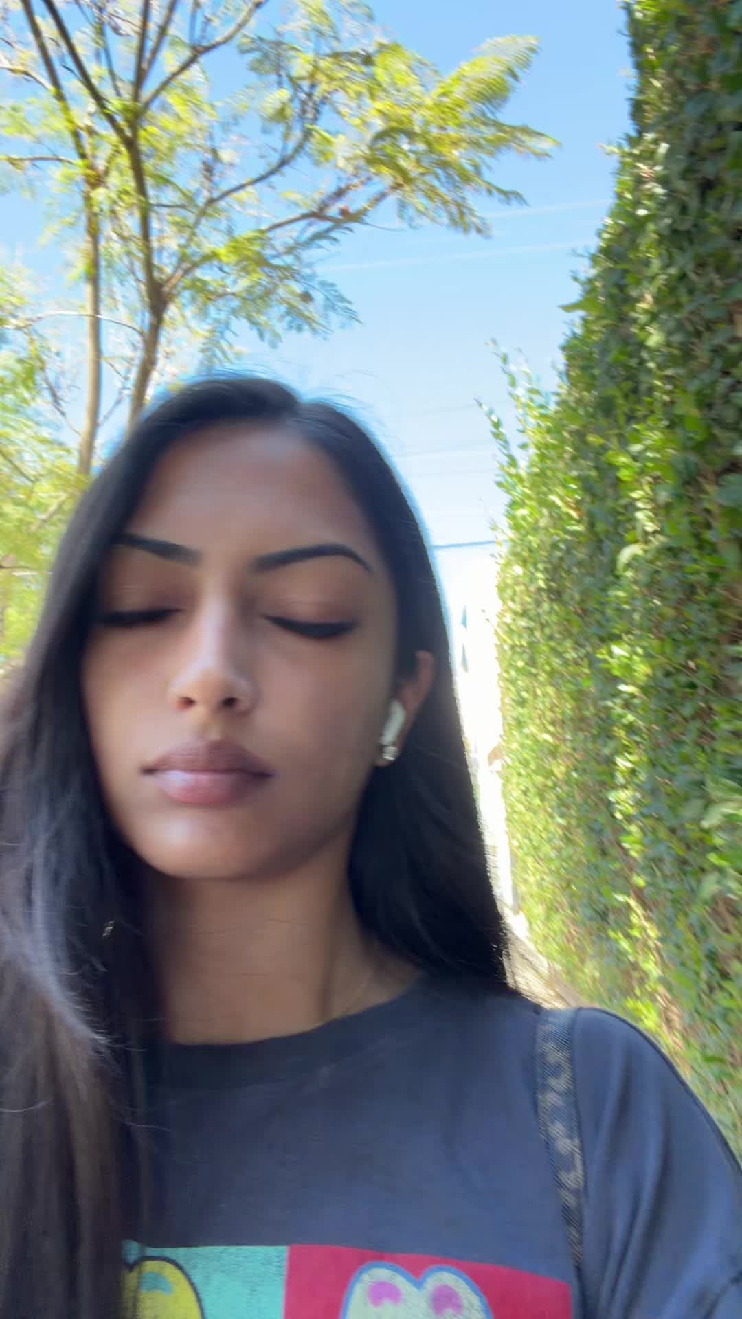 @Anika