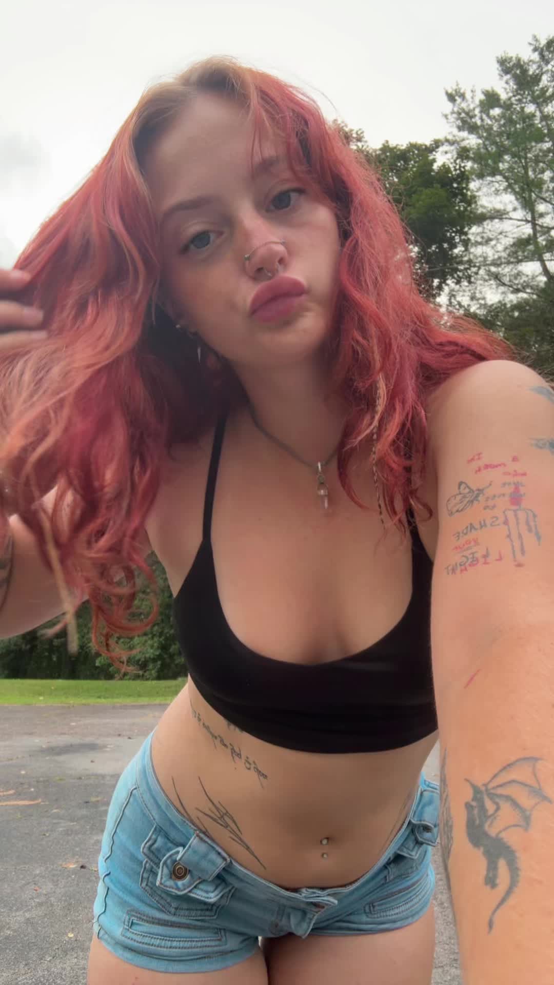 @Sky🌶️
