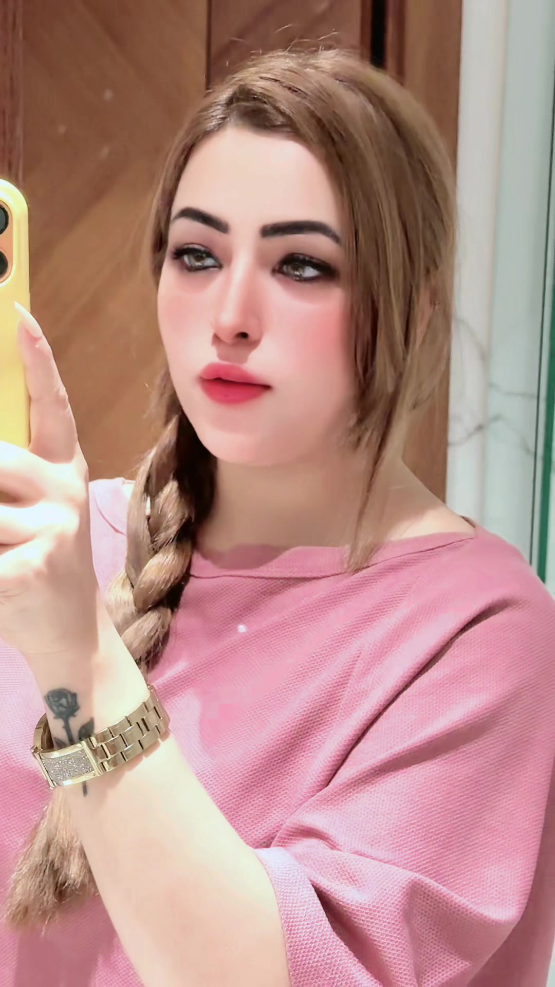 @arooj rana