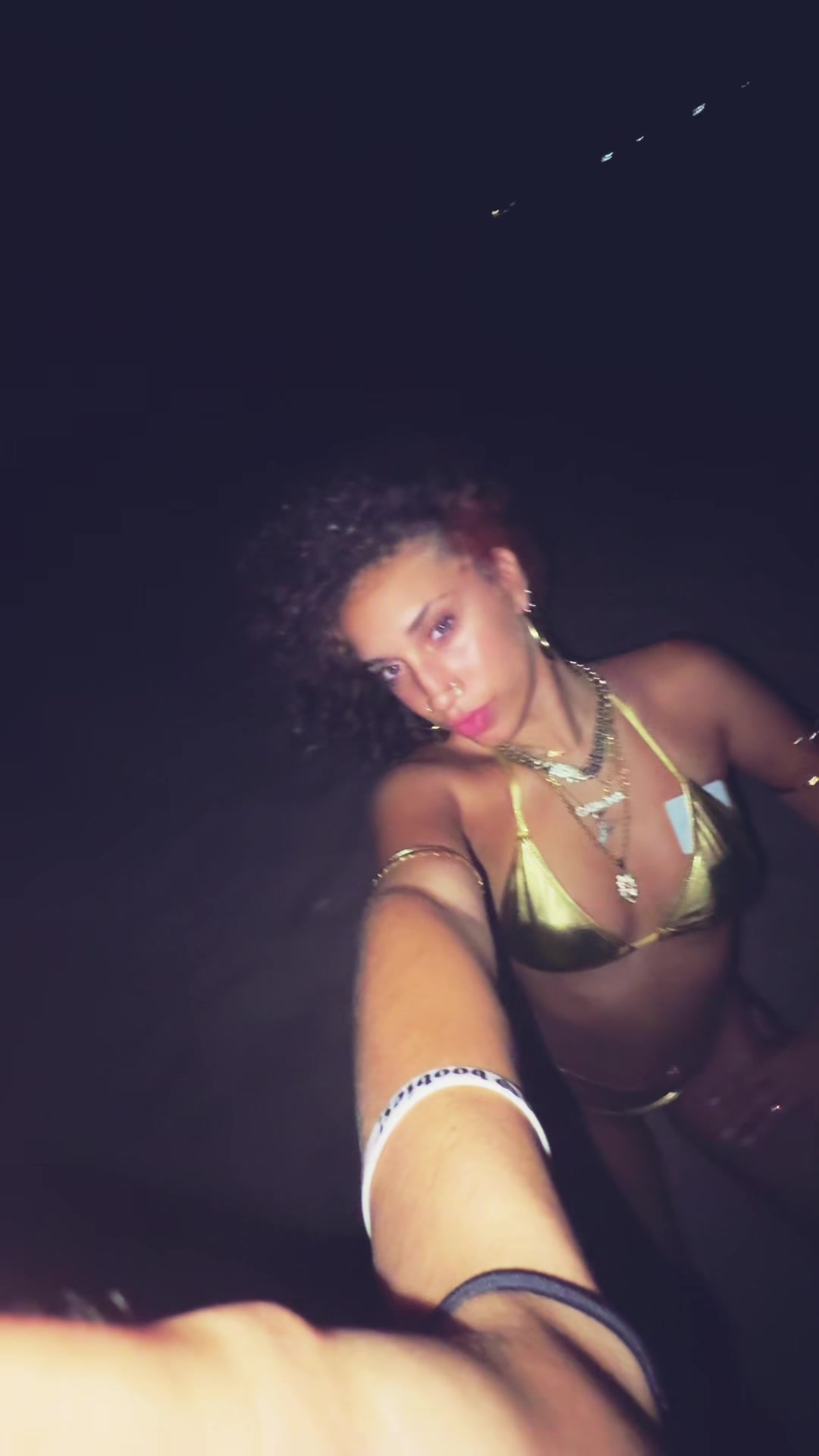 @Nichole_11_