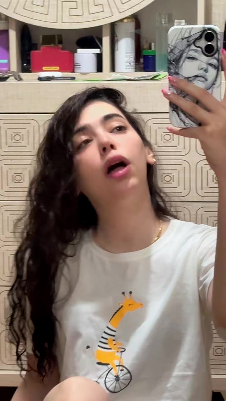 @Mahshid_kh