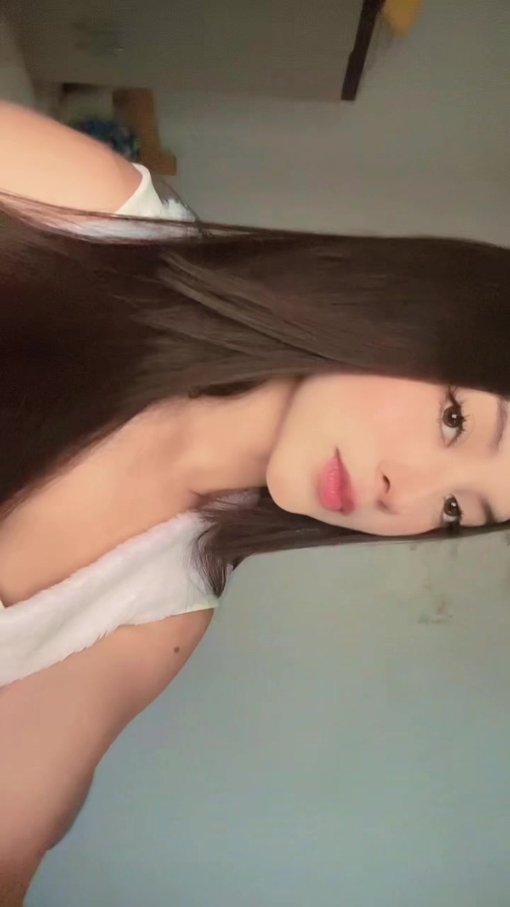 @claraa